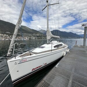 Dehler 29 Tramontana der SailCom am Steg